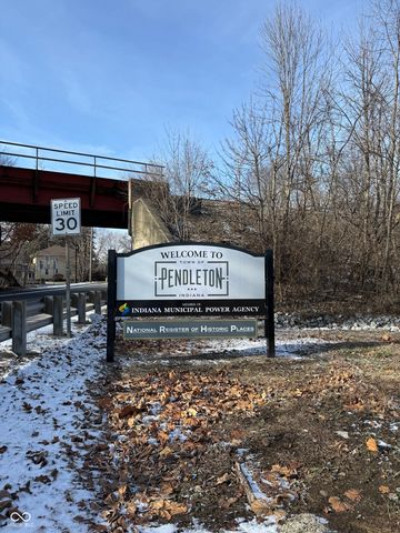 102 E Hillsboro Drive, Pendleton, IN 46064