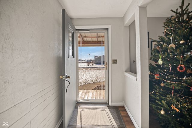 102 E Hillsboro Drive, Pendleton, IN 46064