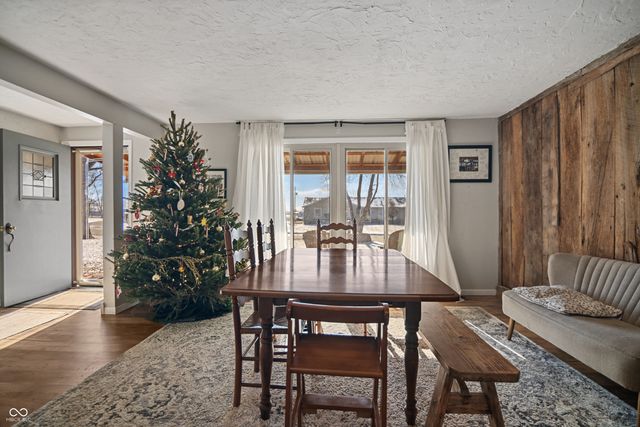 102 E Hillsboro Drive, Pendleton, IN 46064