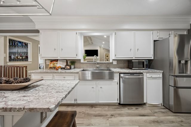 4333 Echo Glen Drive, Dallas, TX 75244