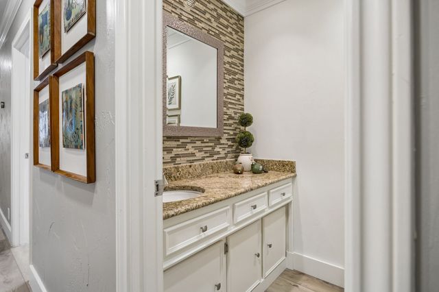 4333 Echo Glen Drive, Dallas, TX 75244