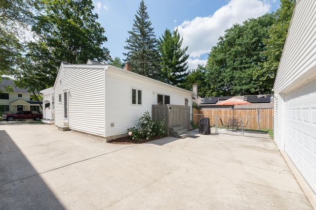 1303 Prescott Avenue, Ann Arbor, MI 48103