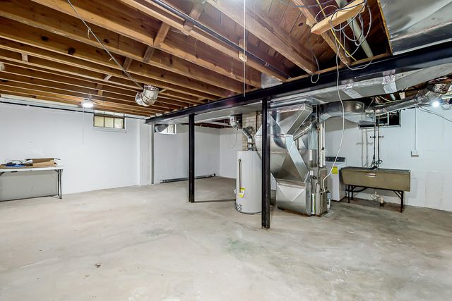 1303 Prescott Avenue, Ann Arbor, MI 48103