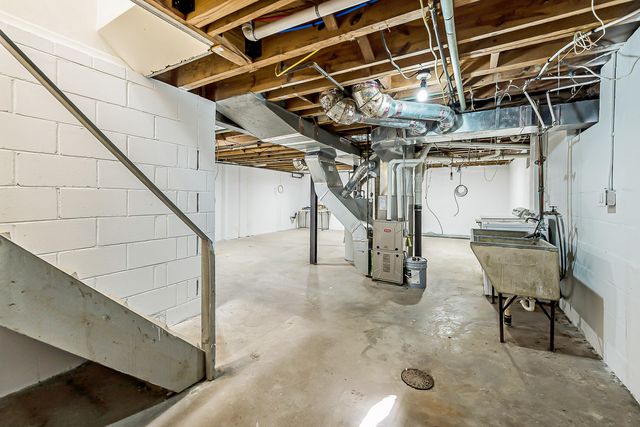 1303 Prescott Avenue, Ann Arbor, MI 48103