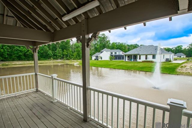 12856 Solemn Oaks Ave, Central, LA 70818