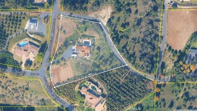 1509 Macadamia Drive, Fallbrook, CA 92028