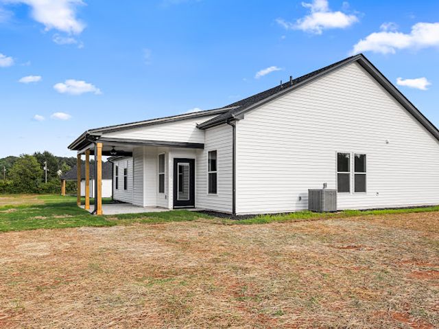 1620 Old Dobbins Bridge Road, Townville, SC 29689