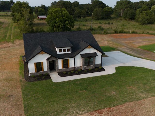 1620 Old Dobbins Bridge Road, Townville, SC 29689