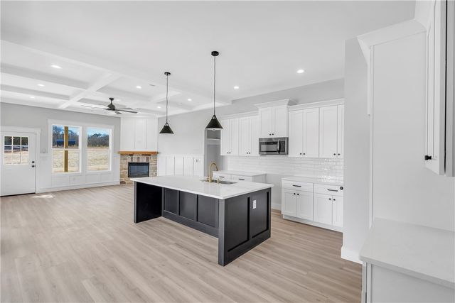 1620 Old Dobbins Bridge Road, Townville, SC 29689