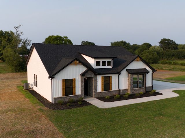 1620 Old Dobbins Bridge Road, Townville, SC 29689