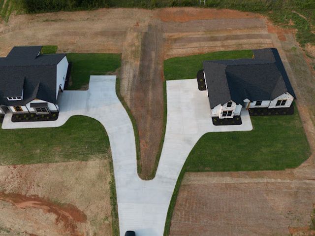 1620 Old Dobbins Bridge Road, Townville, SC 29689