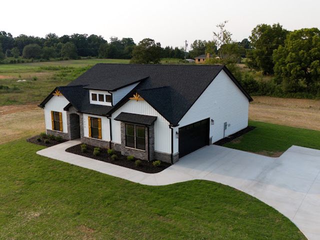 1620 Old Dobbins Bridge Road, Townville, SC 29689