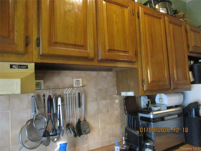 68-09 79 Street, Middle Village, NY 11379