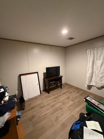 42 E Bluebottle Court, Defuniak Springs, FL 32433