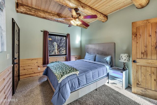 3028 MEARNS Lane, Overgaard, AZ 85933