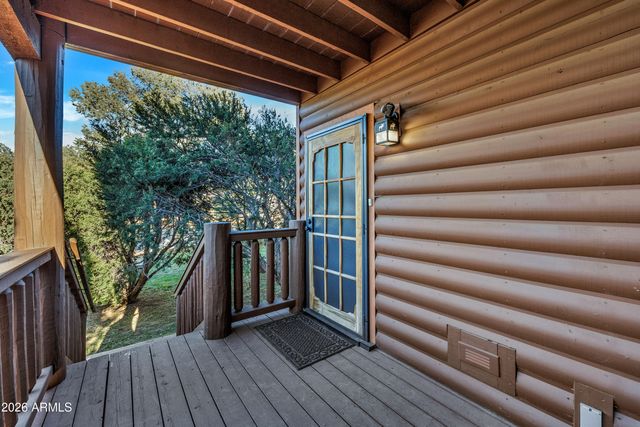 3028 MEARNS Lane, Overgaard, AZ 85933