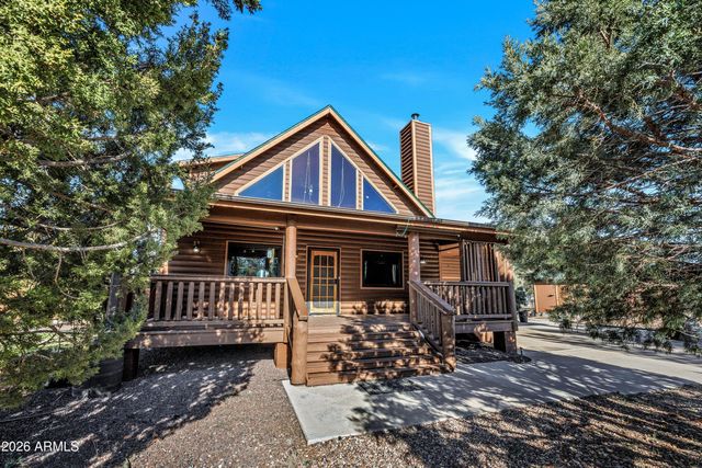 3028 MEARNS Lane, Overgaard, AZ 85933