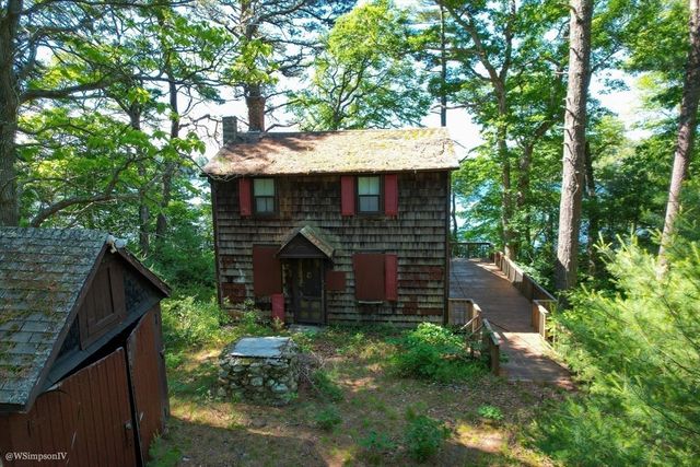 11 + 13 Blackmore Pond Circle, Wareham, MA 02576