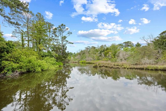 6813 Porcher Dr Apt 21, Myrtle Beach, SC 29572