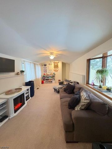 41 Moraine Road, Parsippany-troy Hills Twp., NJ 07950