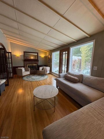 41 Moraine Road, Parsippany-troy Hills Twp., NJ 07950