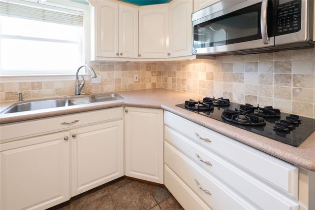 7546 Maple Tree Drive, Houston, TX 77088