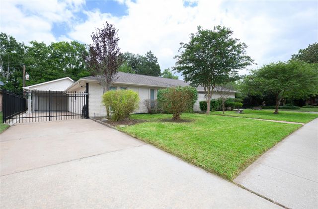 7546 Maple Tree Drive, Houston, TX 77088