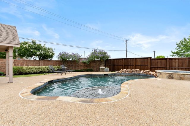 5006 Astor Trail, Sachse, TX 75048
