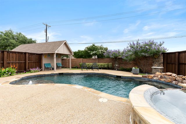 5006 Astor Trail, Sachse, TX 75048