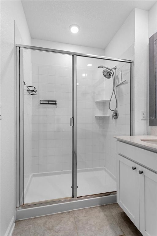 Image 15 of property listing at 1805 HEART LAKE DRIVE, Groveland, FL 34736