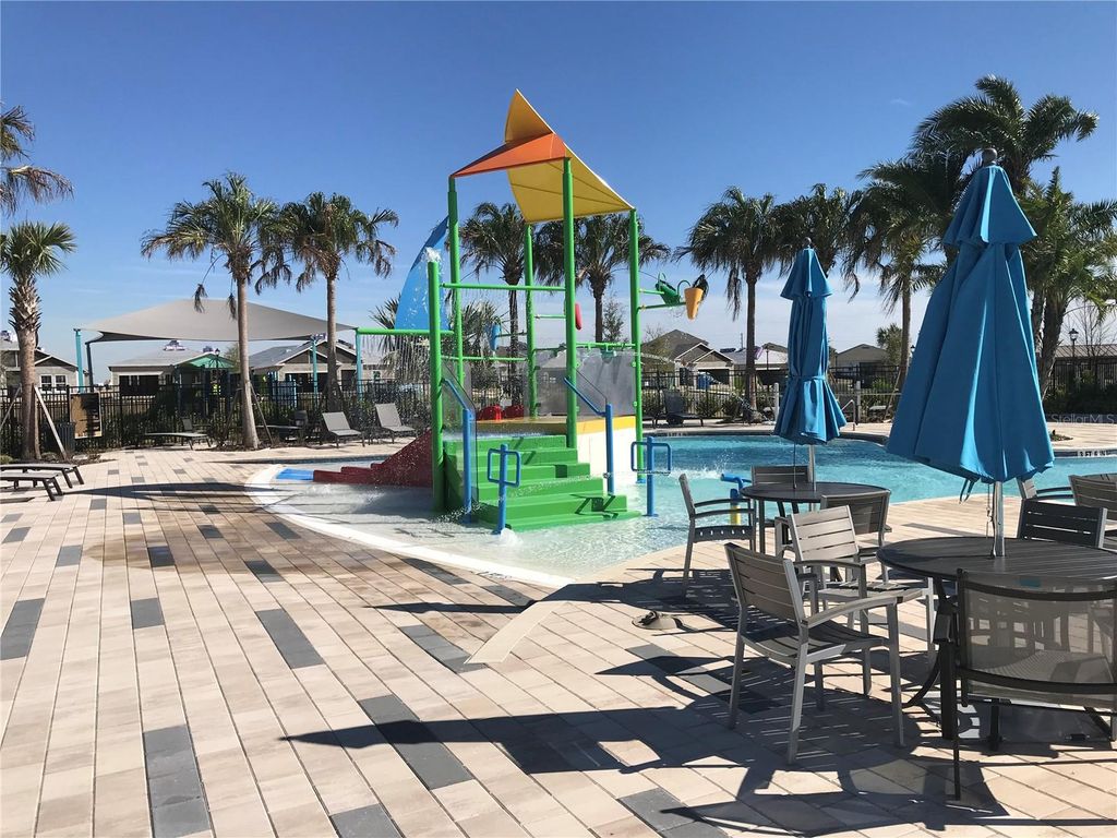 Image 27 of property listing at 1805 HEART LAKE DRIVE, Groveland, FL 34736