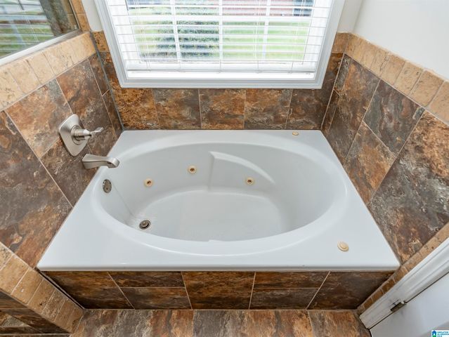 144 WOODBURY DRIVE, Sterrett, AL 35147