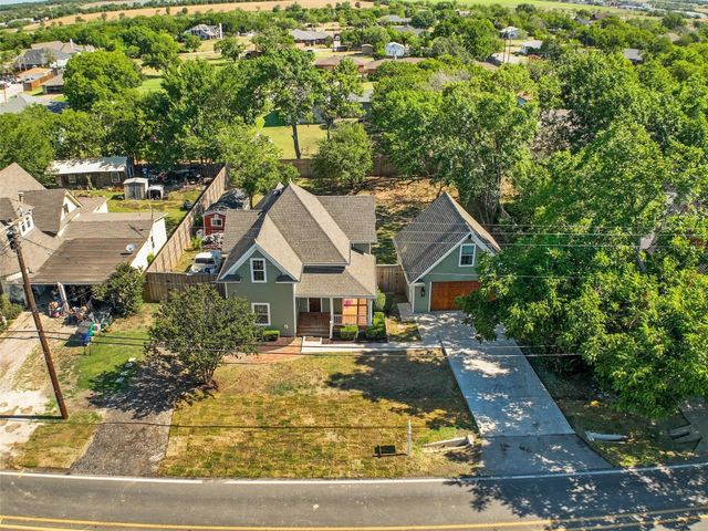607 W Walnut Street, Celina, TX 75009