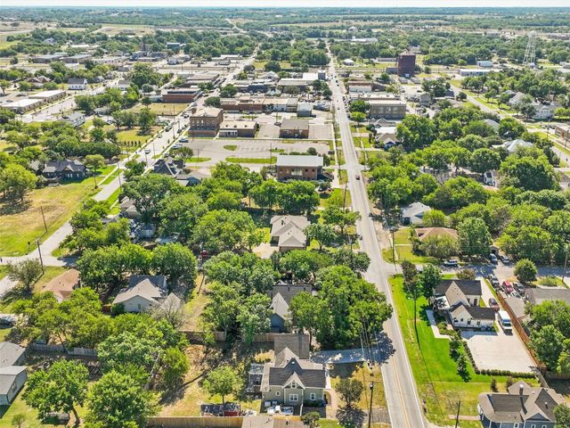607 W Walnut Street, Celina, TX 75009