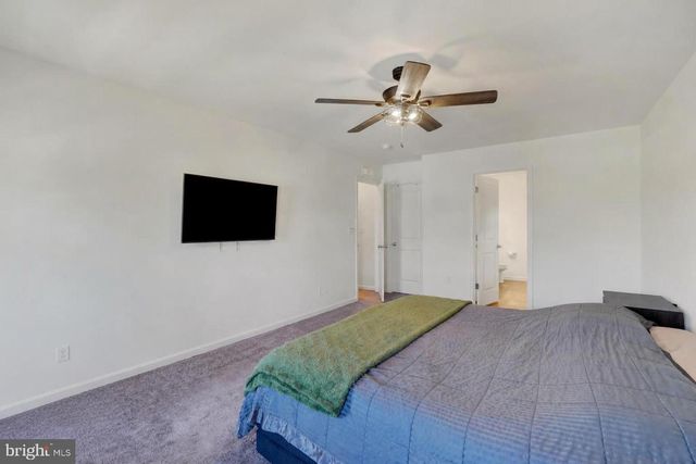 215 THOROUGHBRED DR, York Haven, PA 17370