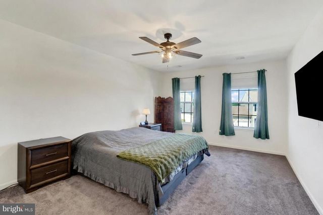215 THOROUGHBRED DR, York Haven, PA 17370