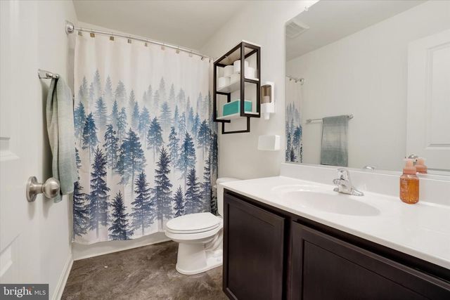 215 THOROUGHBRED DR, York Haven, PA 17370