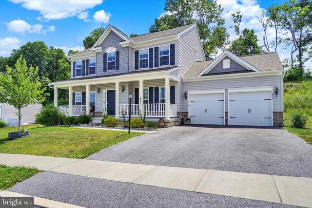 215 THOROUGHBRED DR, York Haven, PA 17370