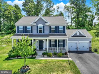 215 THOROUGHBRED DR, York Haven, PA 17370