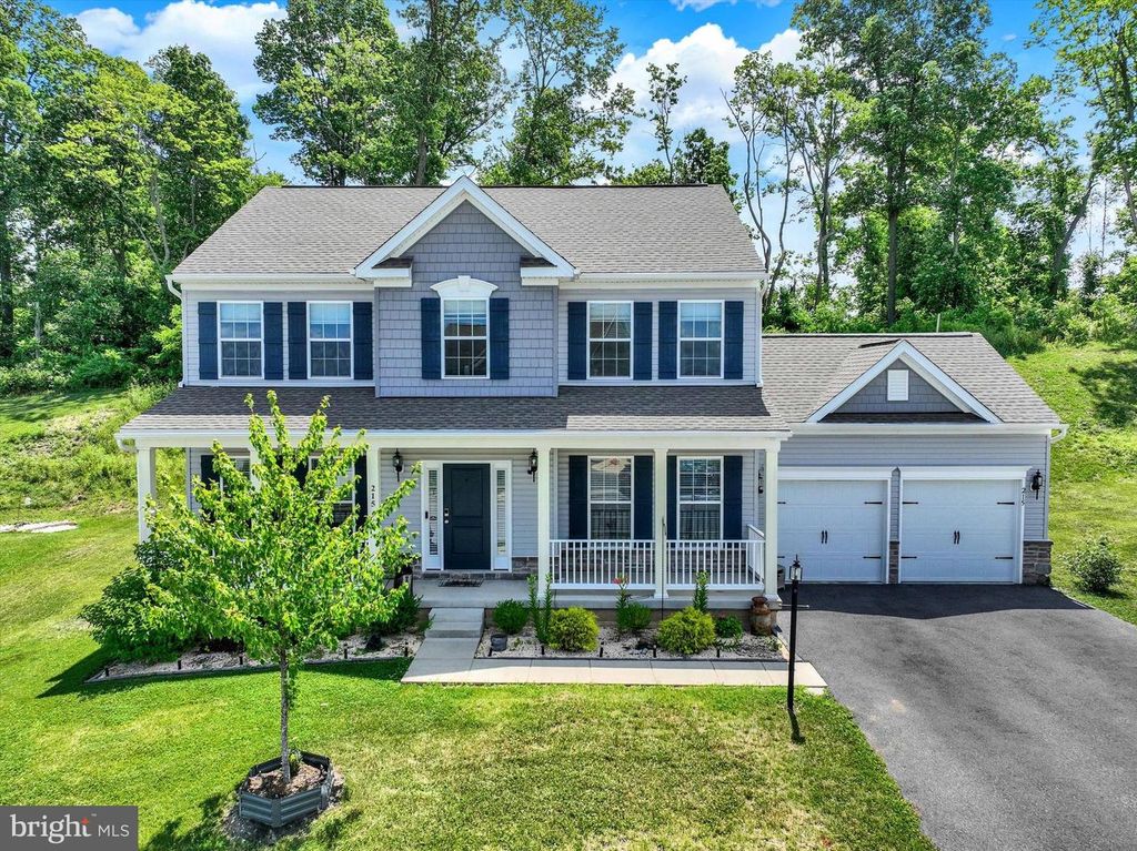 215 THOROUGHBRED DR, York Haven, PA 17370