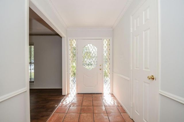 13814 Lynnwood Lane, Sugar Land, TX 77498