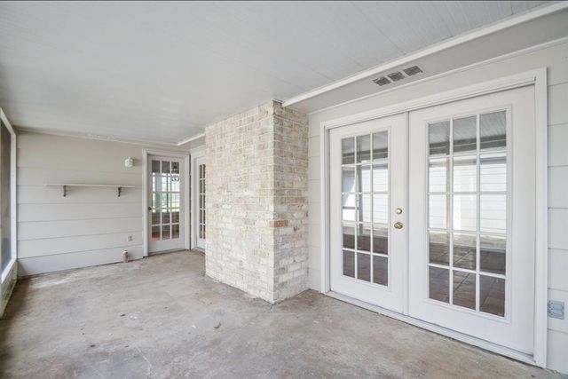 13814 Lynnwood Lane, Sugar Land, TX 77498