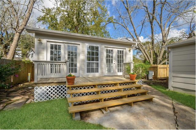 13814 Lynnwood Lane, Sugar Land, TX 77498