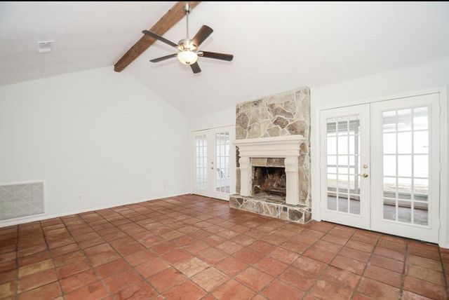 13814 Lynnwood Lane, Sugar Land, TX 77498