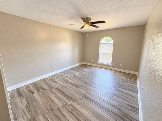2532 La Vonne, Bossier City, LA 71111