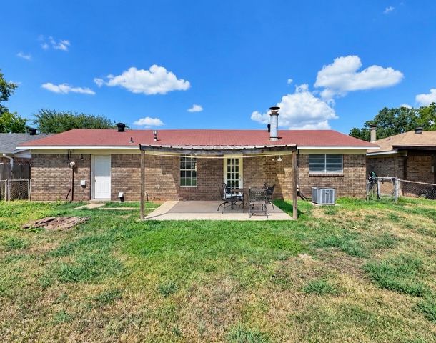 2532 La Vonne, Bossier City, LA 71111