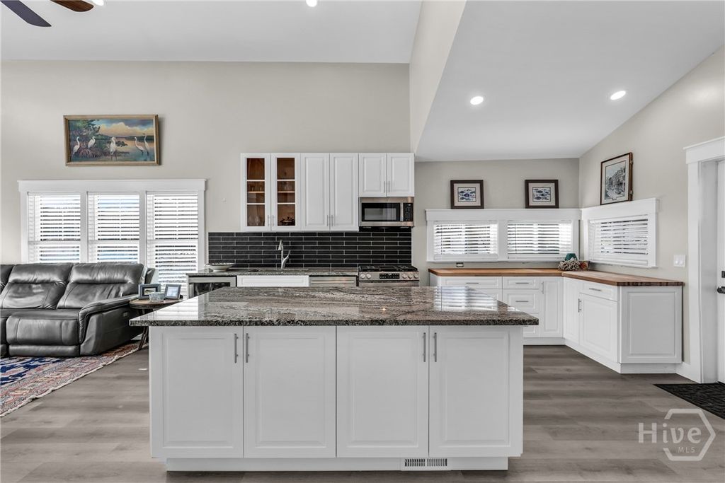 Image 26 of property listing at 1912 Stone Street, Savannah, GA 31410