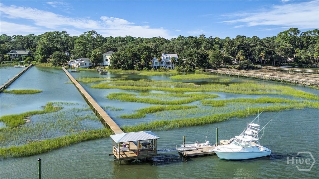 Image 3 of property listing at 1912 Stone Street, Savannah, GA 31410