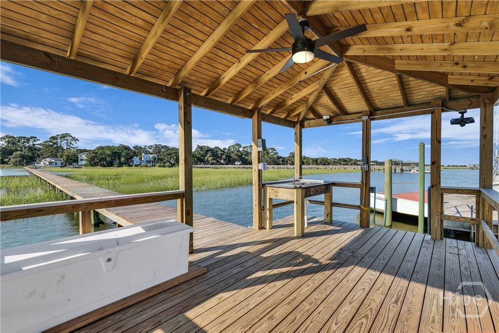 Image 4 of property listing at 1912 Stone Street, Savannah, GA 31410