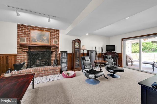 648 W SPRING ST, Fleetwood, PA 19522